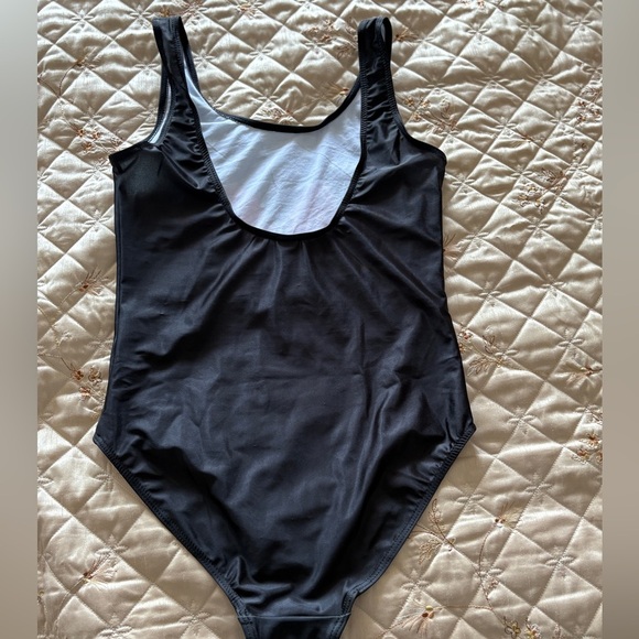 Disney Minnie Mouse One-piece Swimsuit in Black, White, and Red BNWOT Size M - Picture 6 of 7